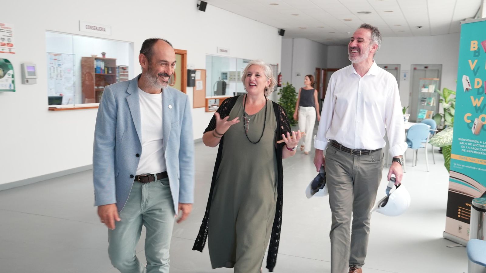El rector de la UHU, José Rodríguez, visitando las obras.