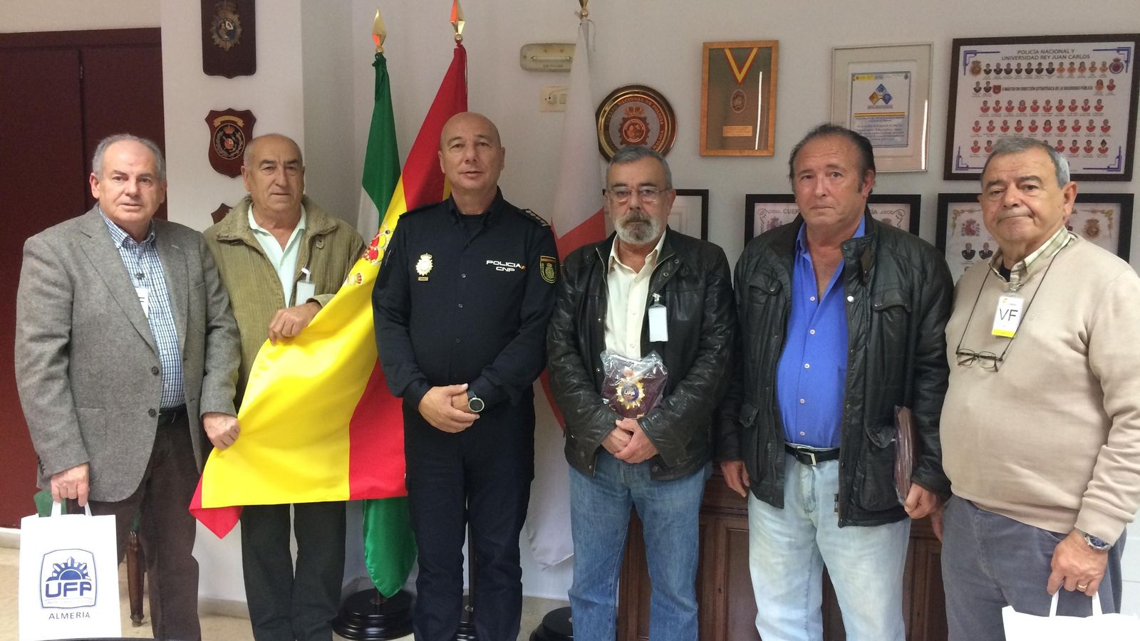 Reconocimiento a los agentes jubilados que están afiliados a la UFP.