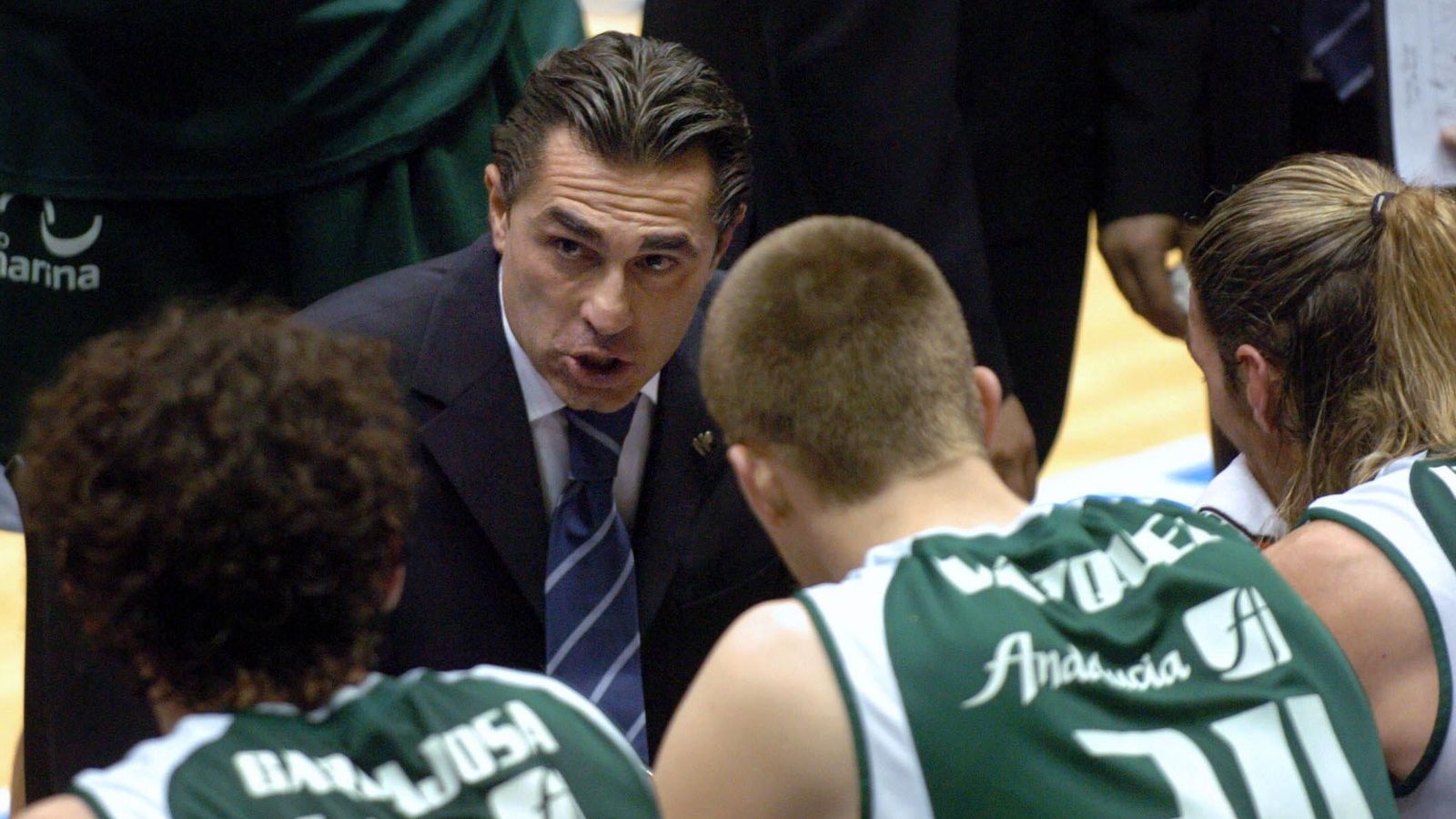 Scariolo, durante un tiempo muerto en la Copa del Rey de 2005.