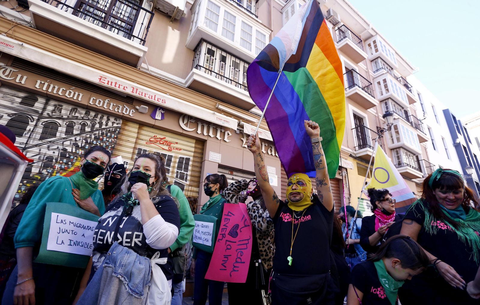 La manifestación de La Casa Invisible de Málaga, en fotos
