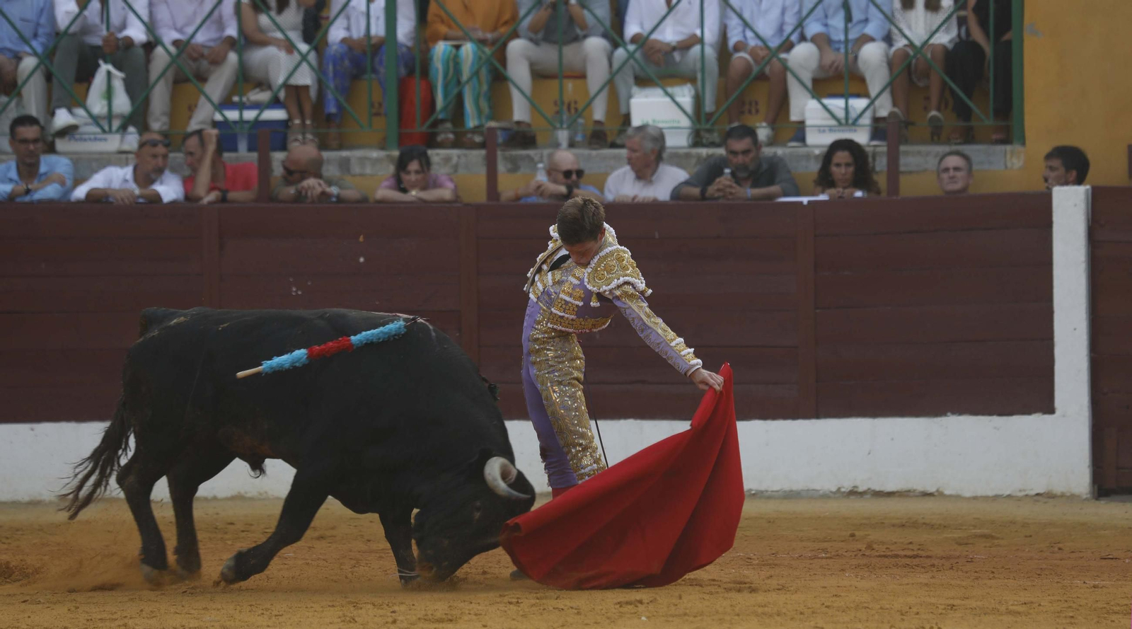 La reaparición de Borja Jiménez con toros de Victorino Martín en la Feria de La Línea , en imágenes