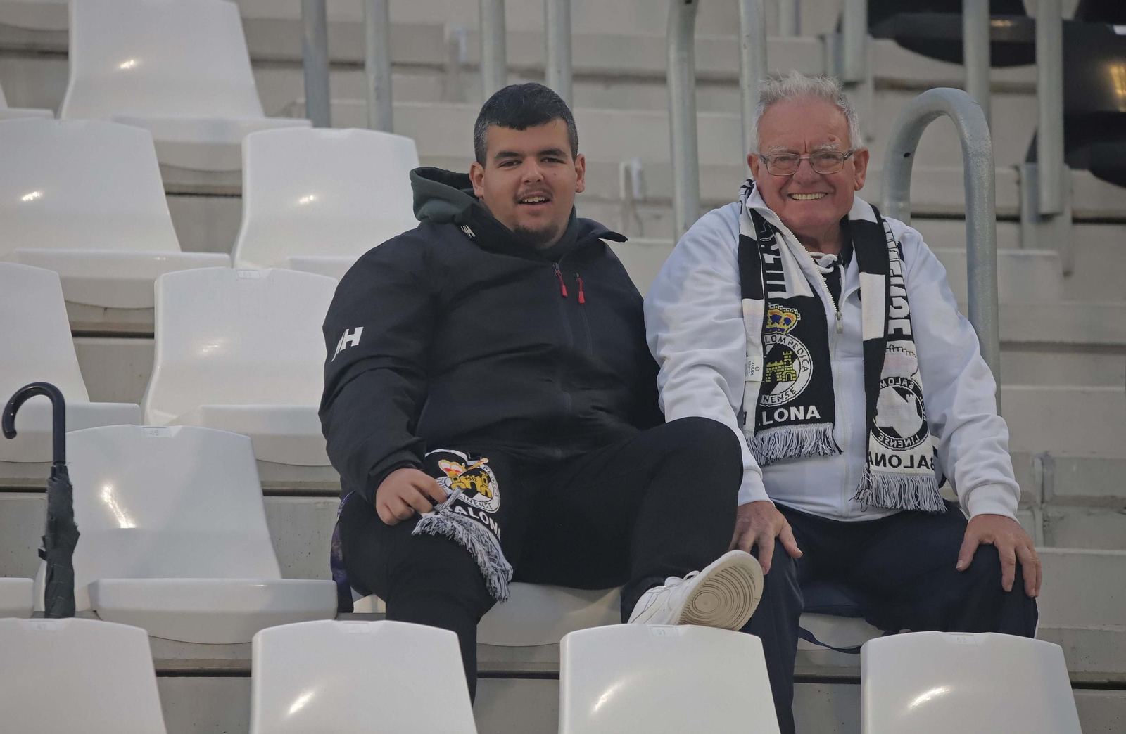 Búscate en el Ciudad de La Línea durante el Balona - Dos Hermanas de Tercera Federación