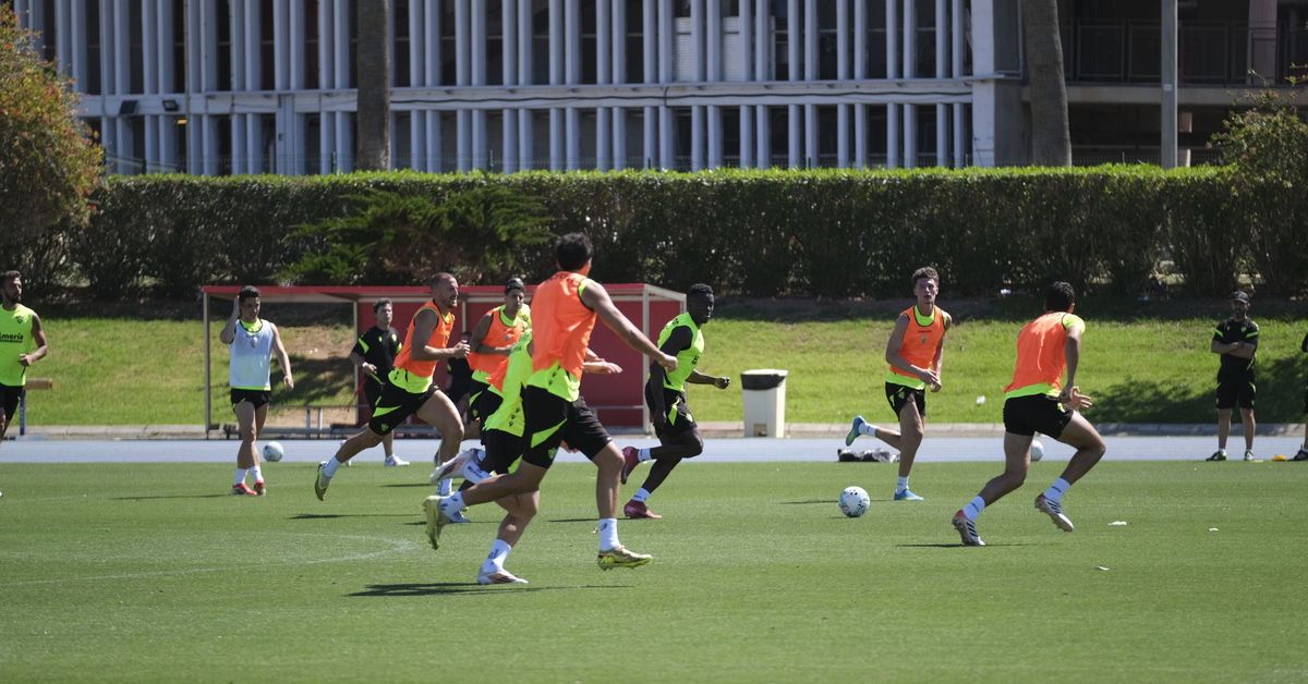 El Almería inicia una nueva batalla por el ascenso en Castellón