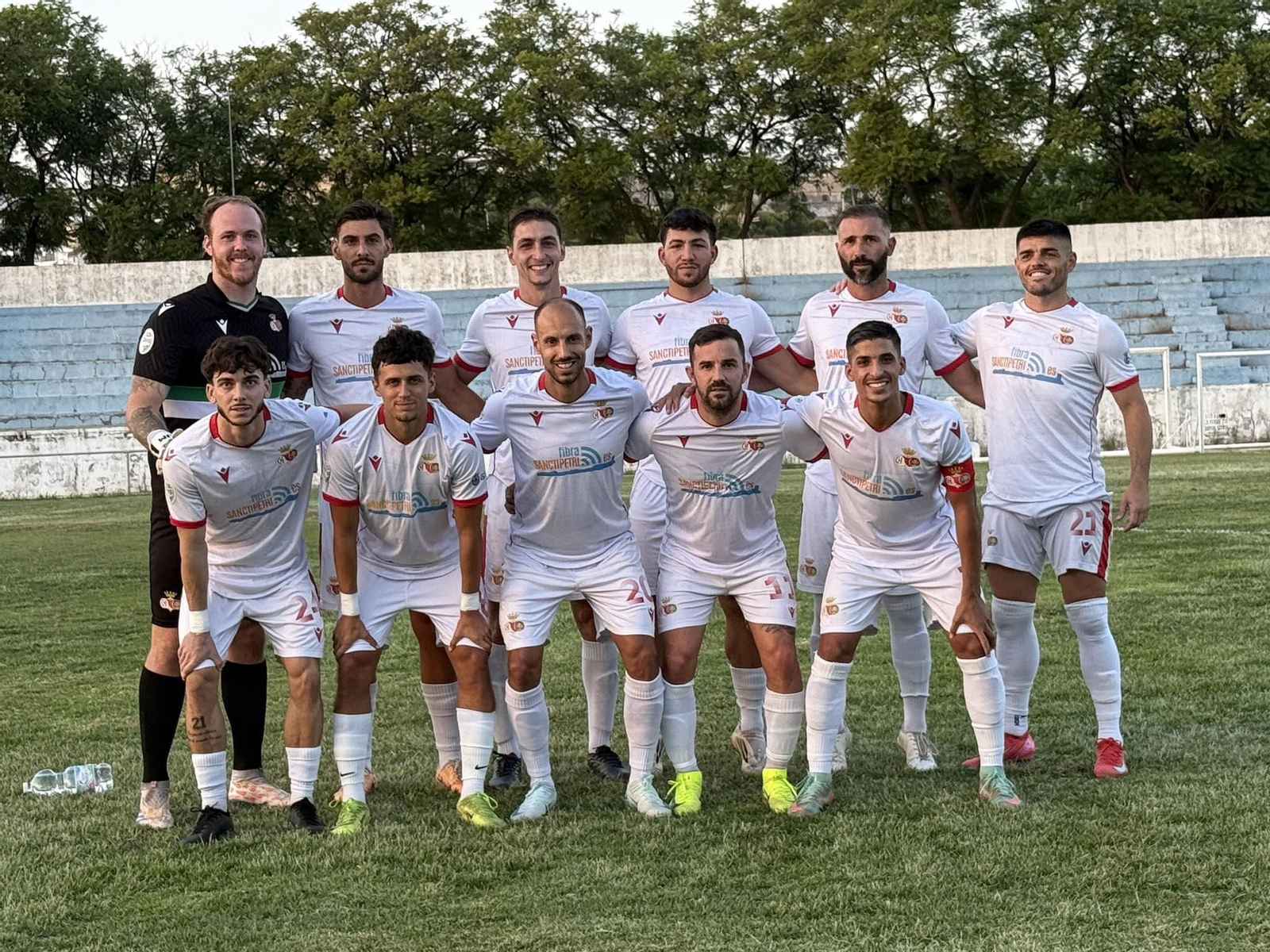 Alineación de los chiclaneros frente al histórico equipo jerezano.