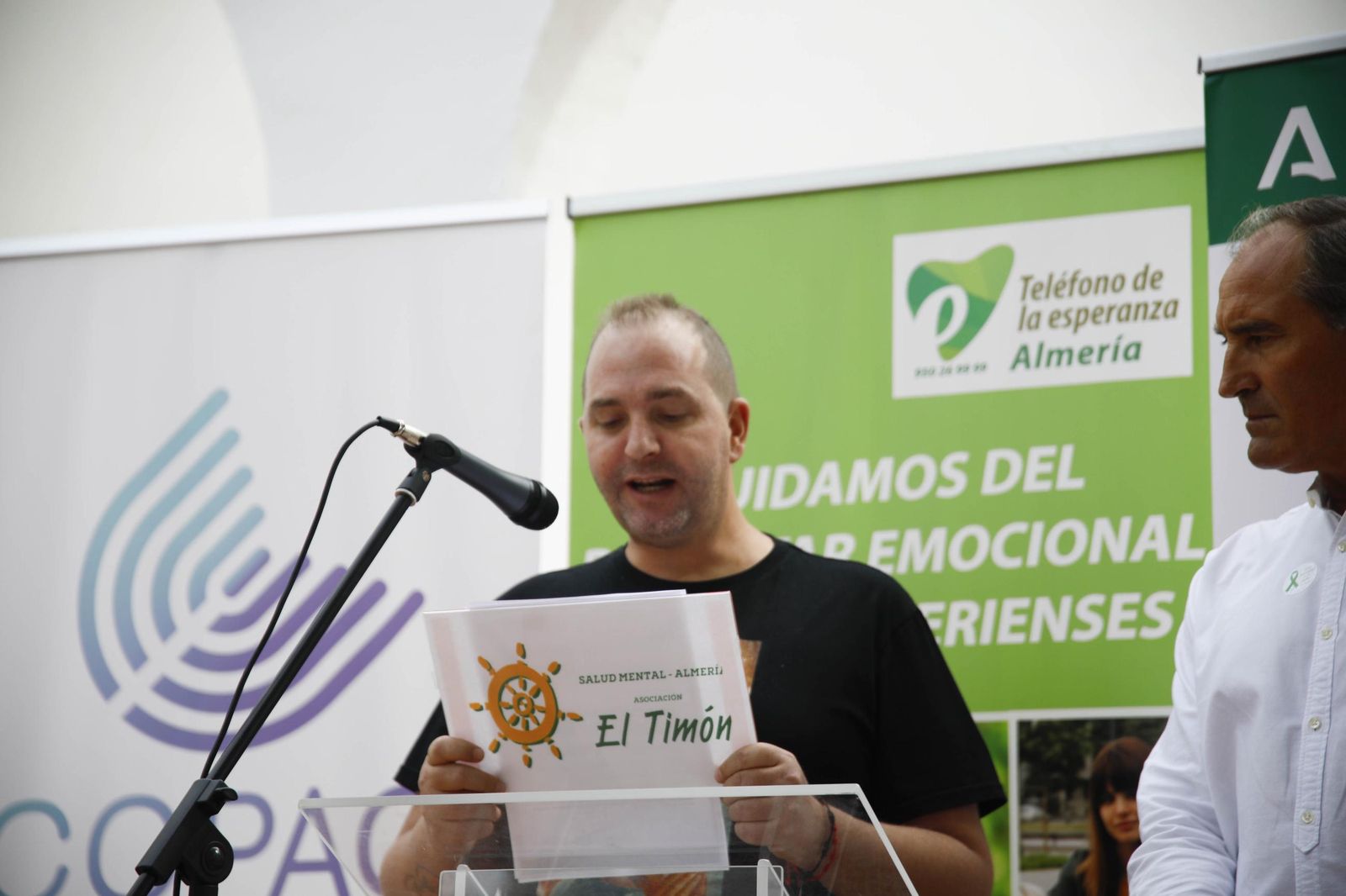 Las imágenes del "Día mundial de la salud mental" en Almería