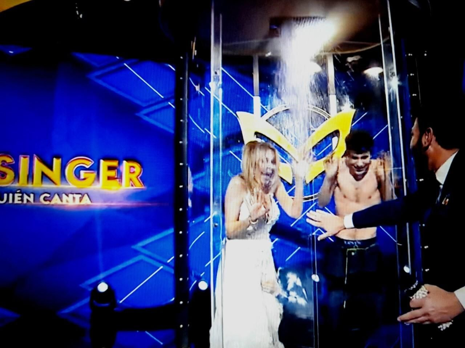 Ana Obregón bajo la ducha con los Javis este miércoles en Antena 3