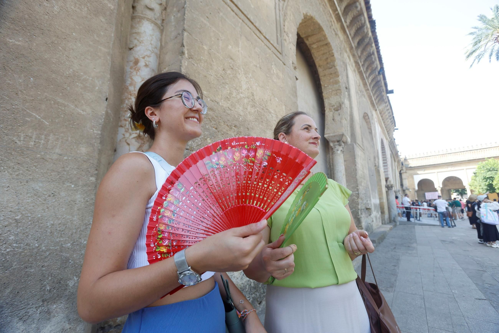 El turismo en Córdoba con aviso rojo por altas temperaturas, en imágenes