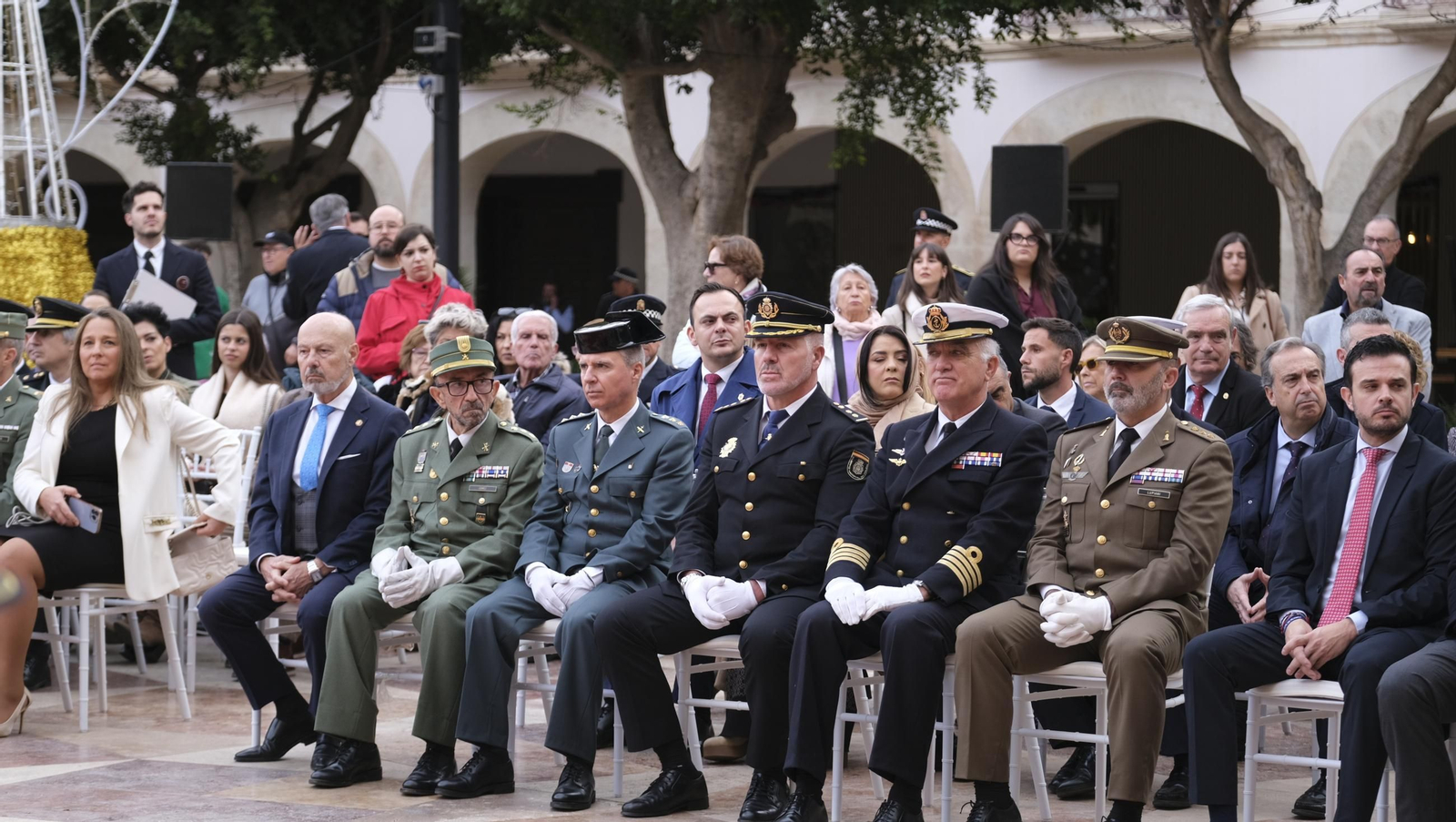 La Policía Local de Almería celebra su patrón San Esteban, en imágenes