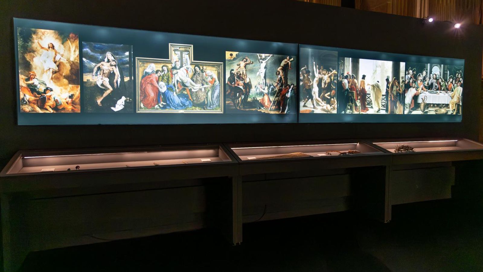 Inauguración de la exposición 'The Mistery Man'