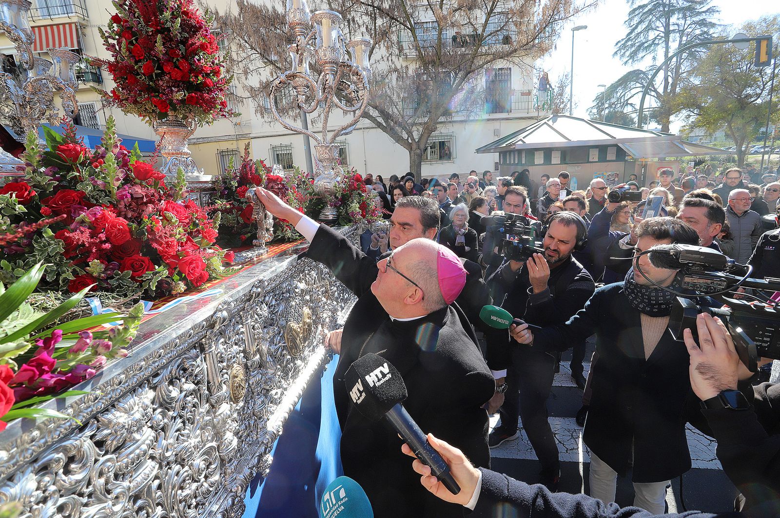 Imágenes de la procesión de San Sebastián en Huelva