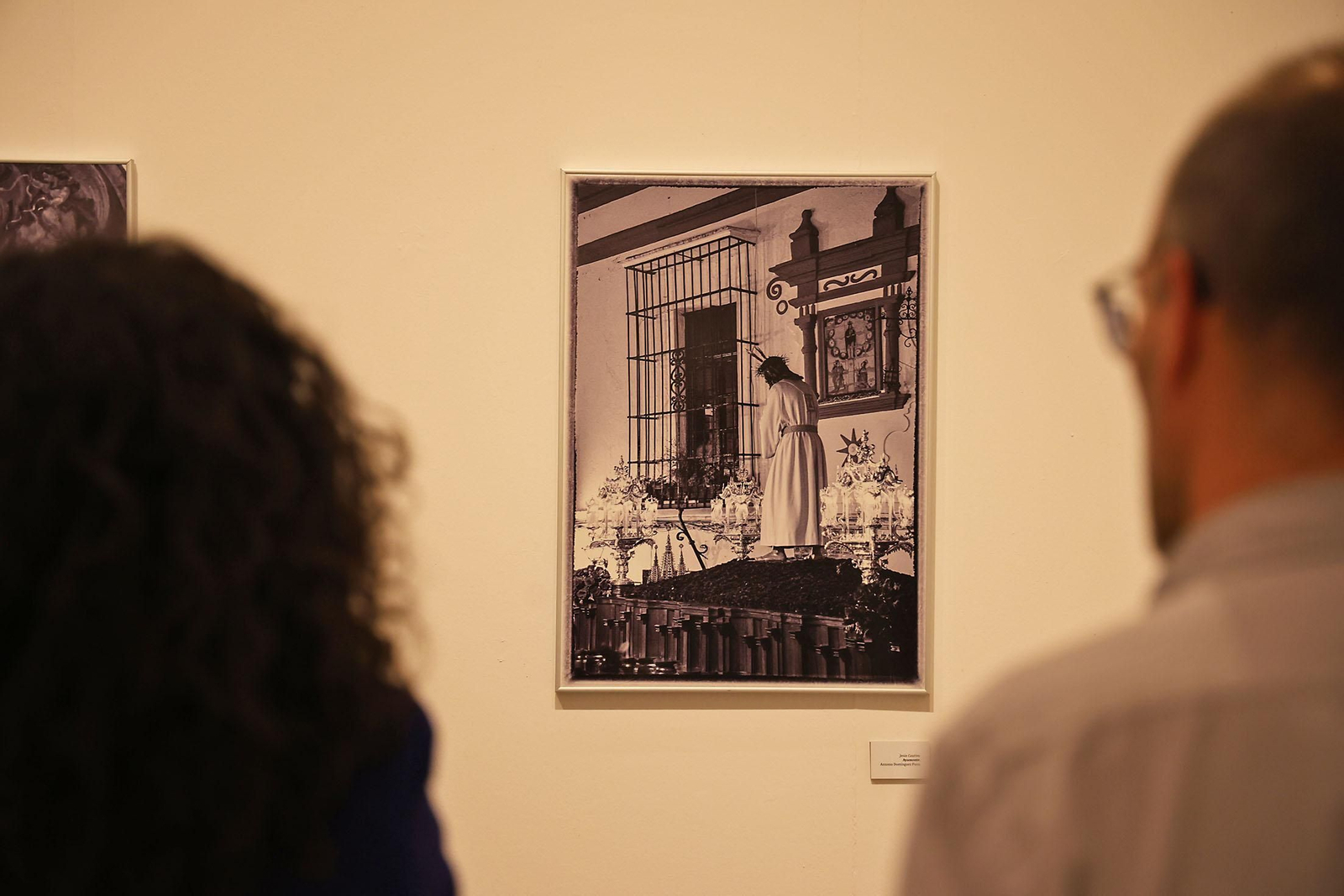 Inauguración de la Exposición de fotografías Huelva, provincia cofrade de Huelva Información en la Diputación de Huelva