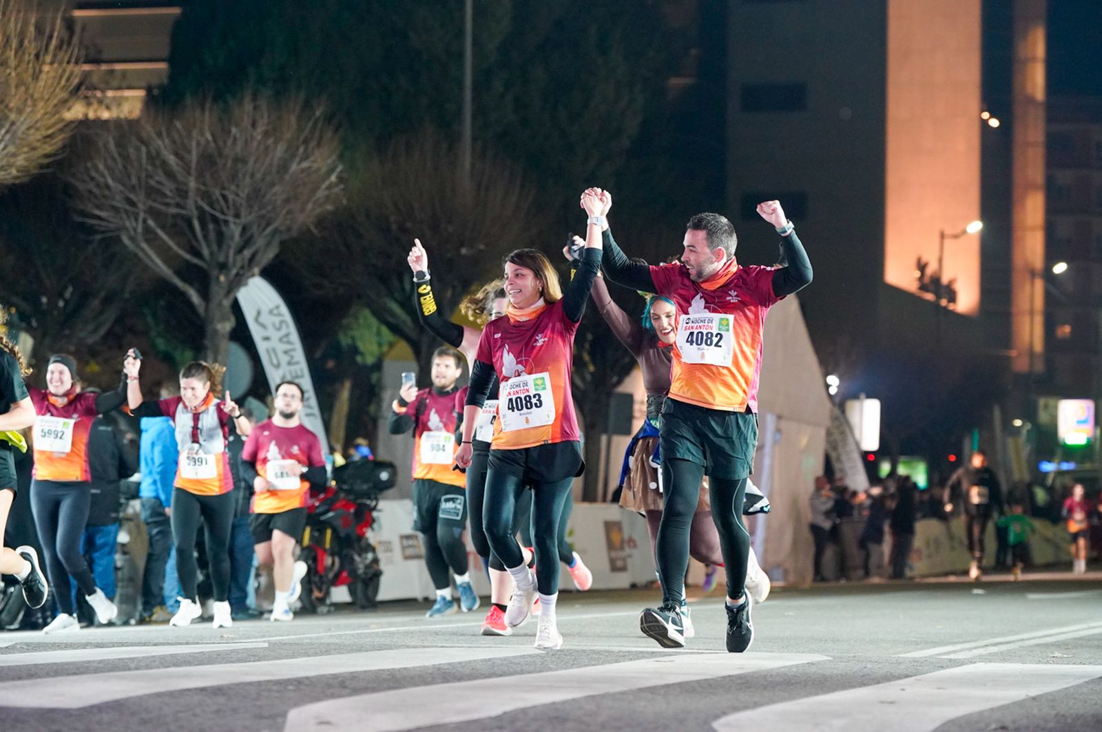 En imágenes: búscate en tu llegada a meta de la Carrera de San Antón 2026 (3)