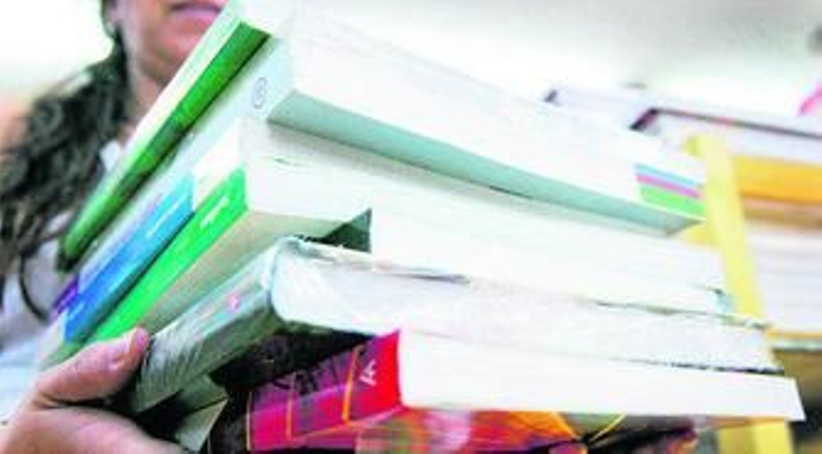 Los libros están pagados a las editoriales y entregados desde junio.