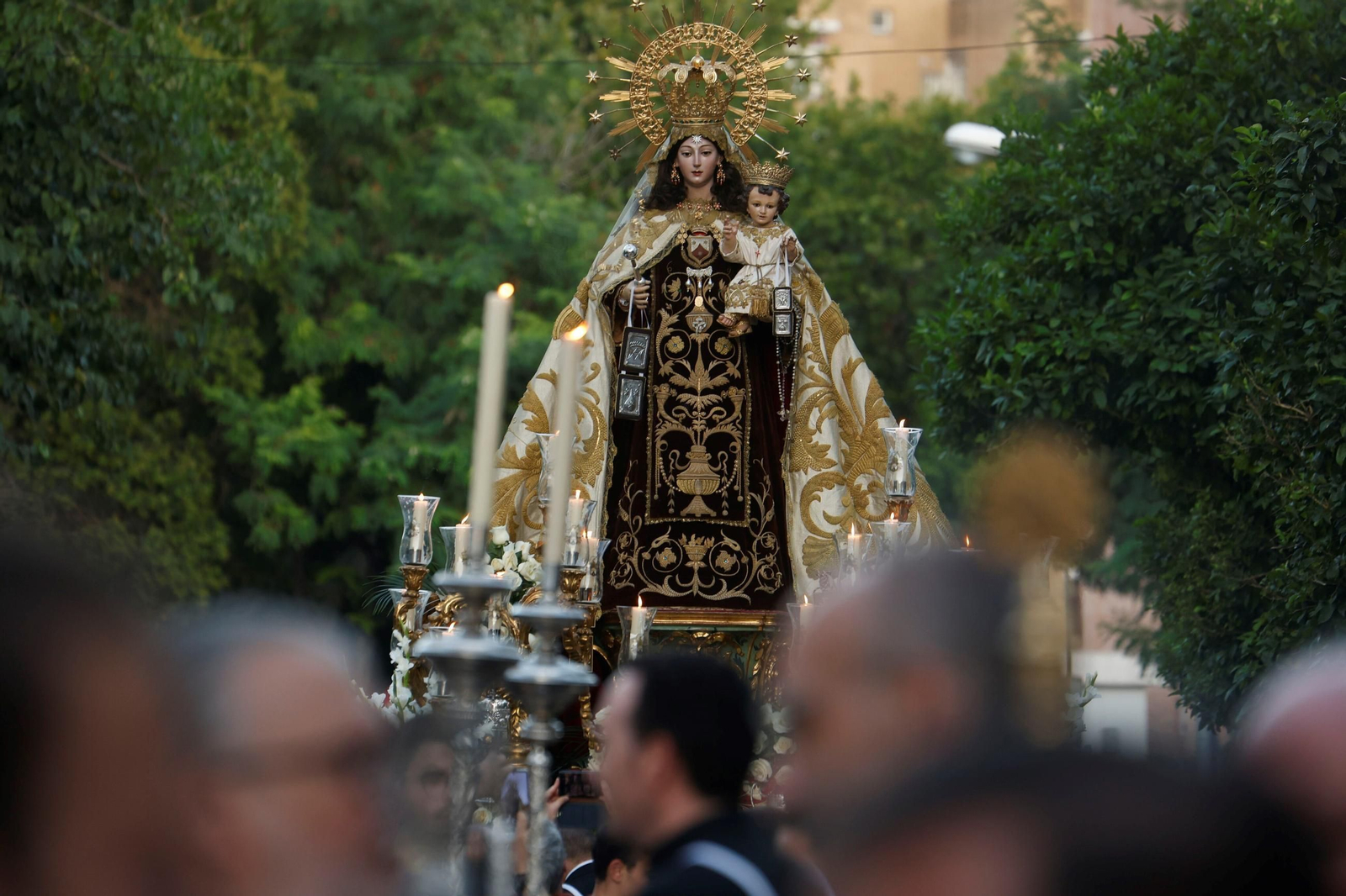 La procesión de la Virgen del Carmen de Puerta Nueva, en imágenes