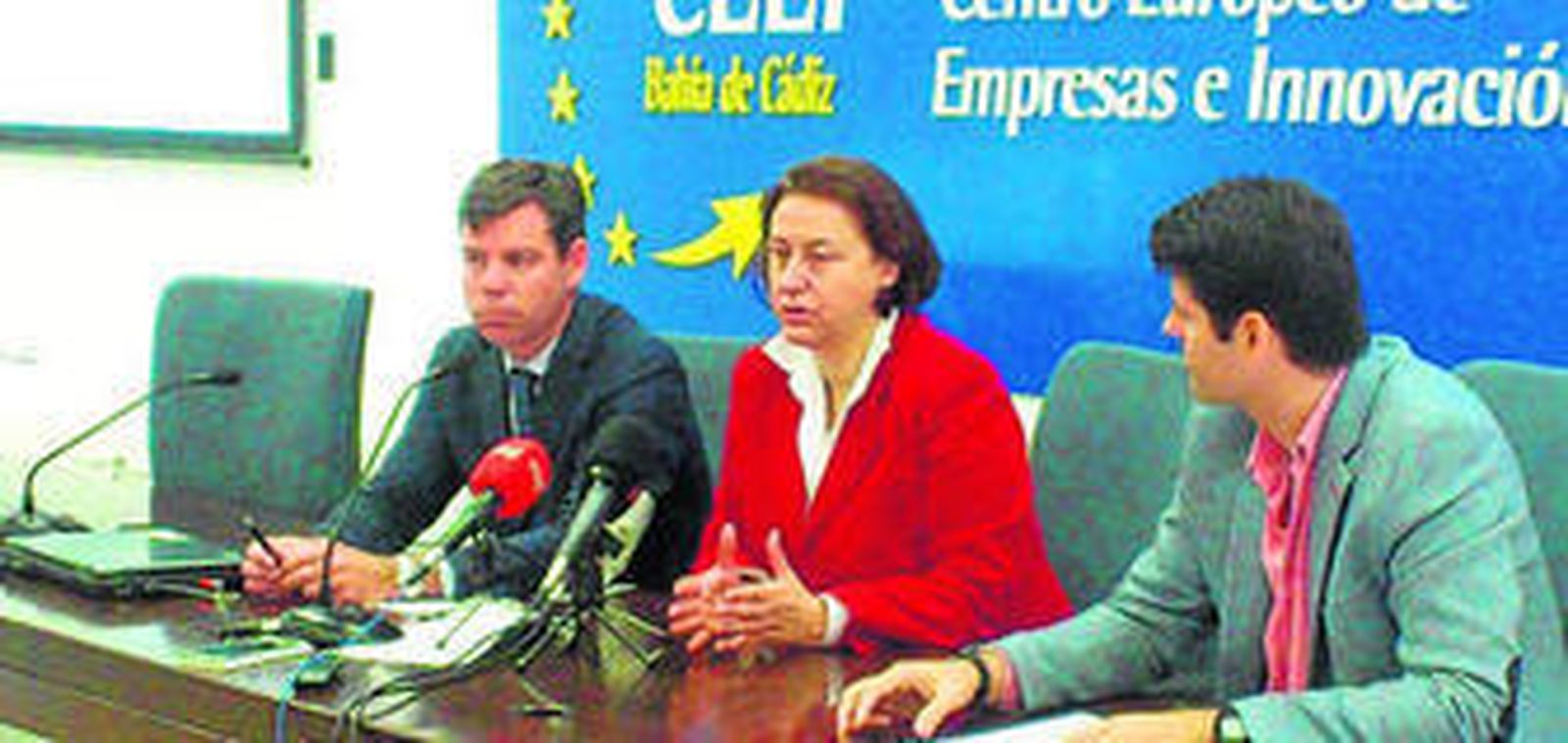 Un momento de la presentación del máster sobre aplicaciones móviles