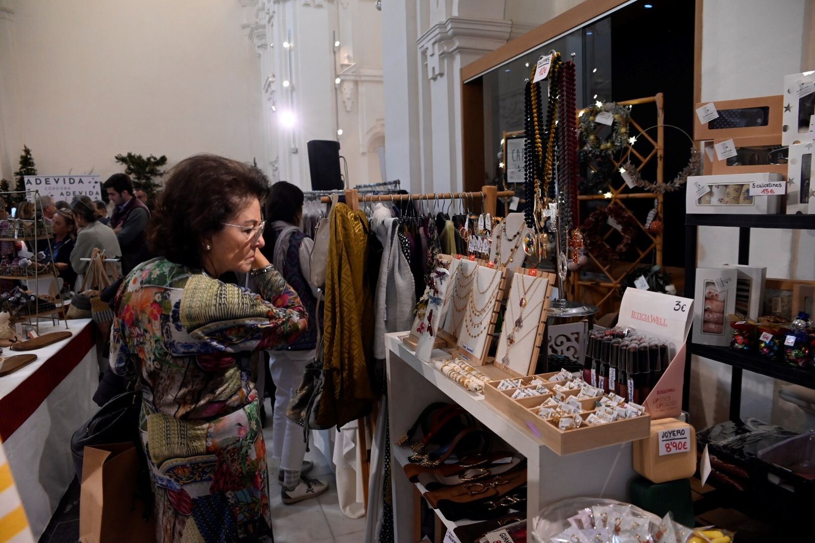 En imágenes, la inauguración del Baratillo de Adevida en Córdoba