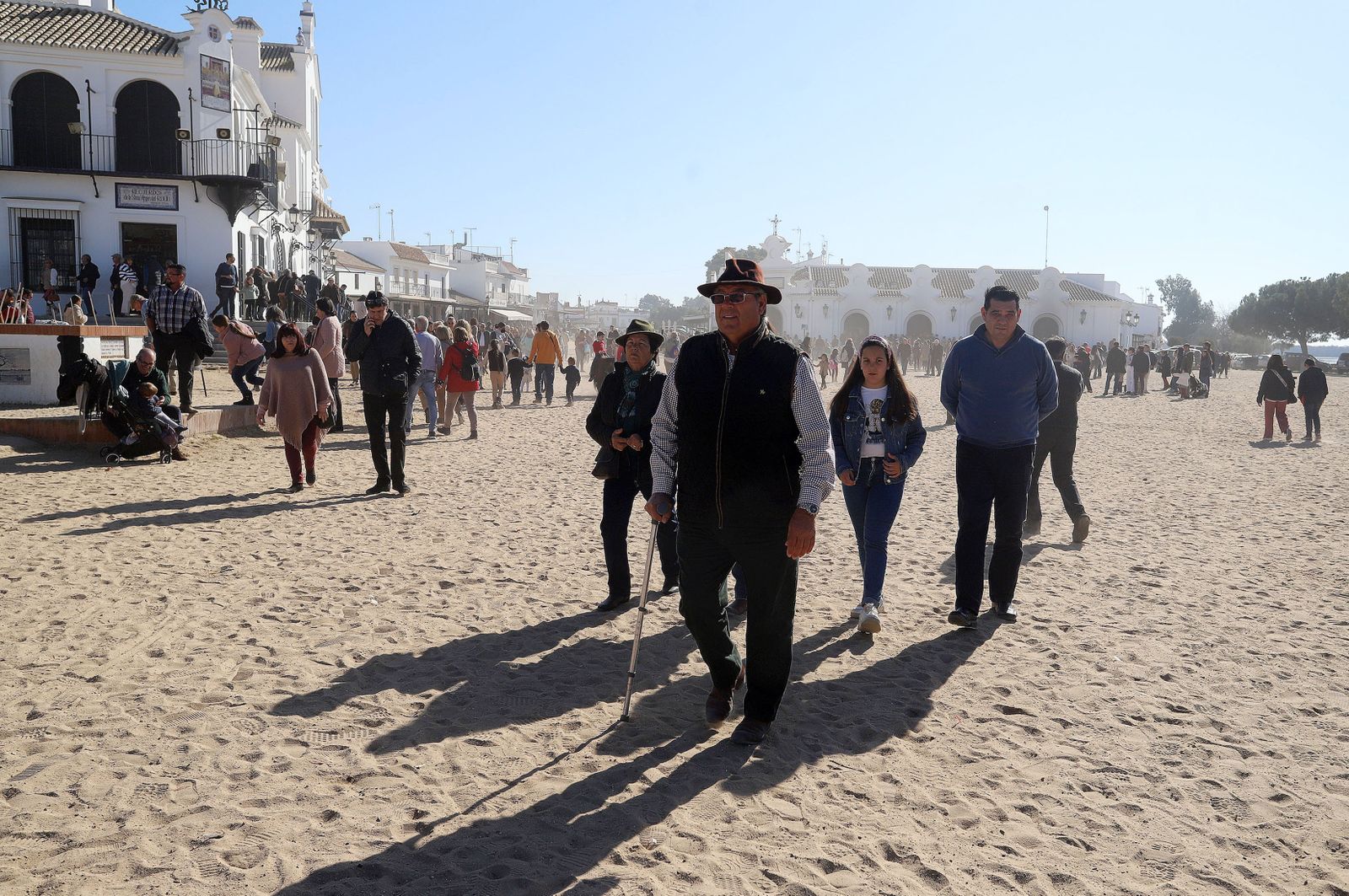 Imágenes del ambiente en la aldea del Rocío para celebrar la Candelaria