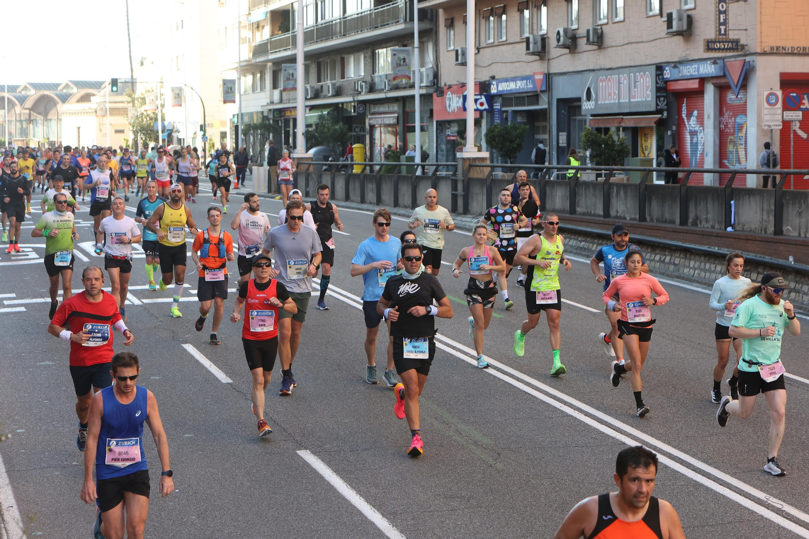 Búscate en la Zurich maratón de Sevilla