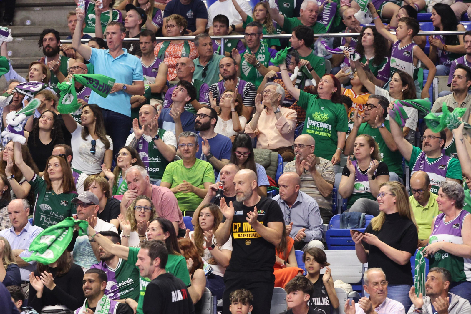 Búscate en las gradas del Carpena en el Unicaja-UCAM Murcia