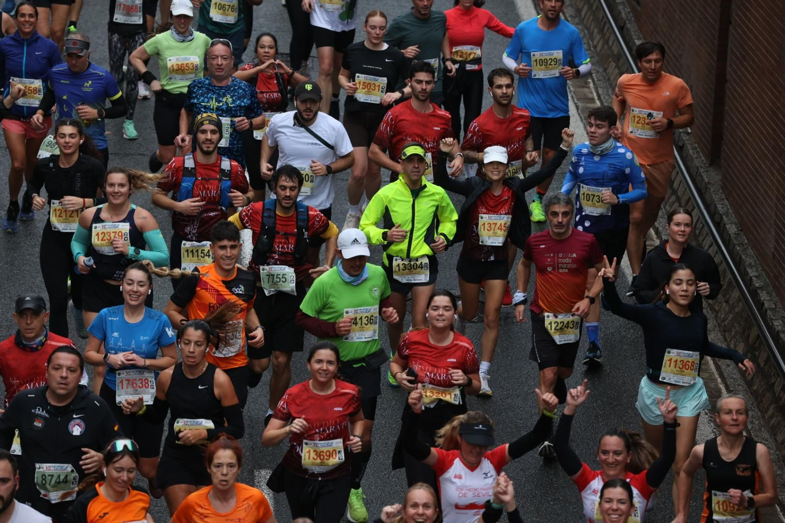 Búscate en la Media Maratón de Sevilla 02
