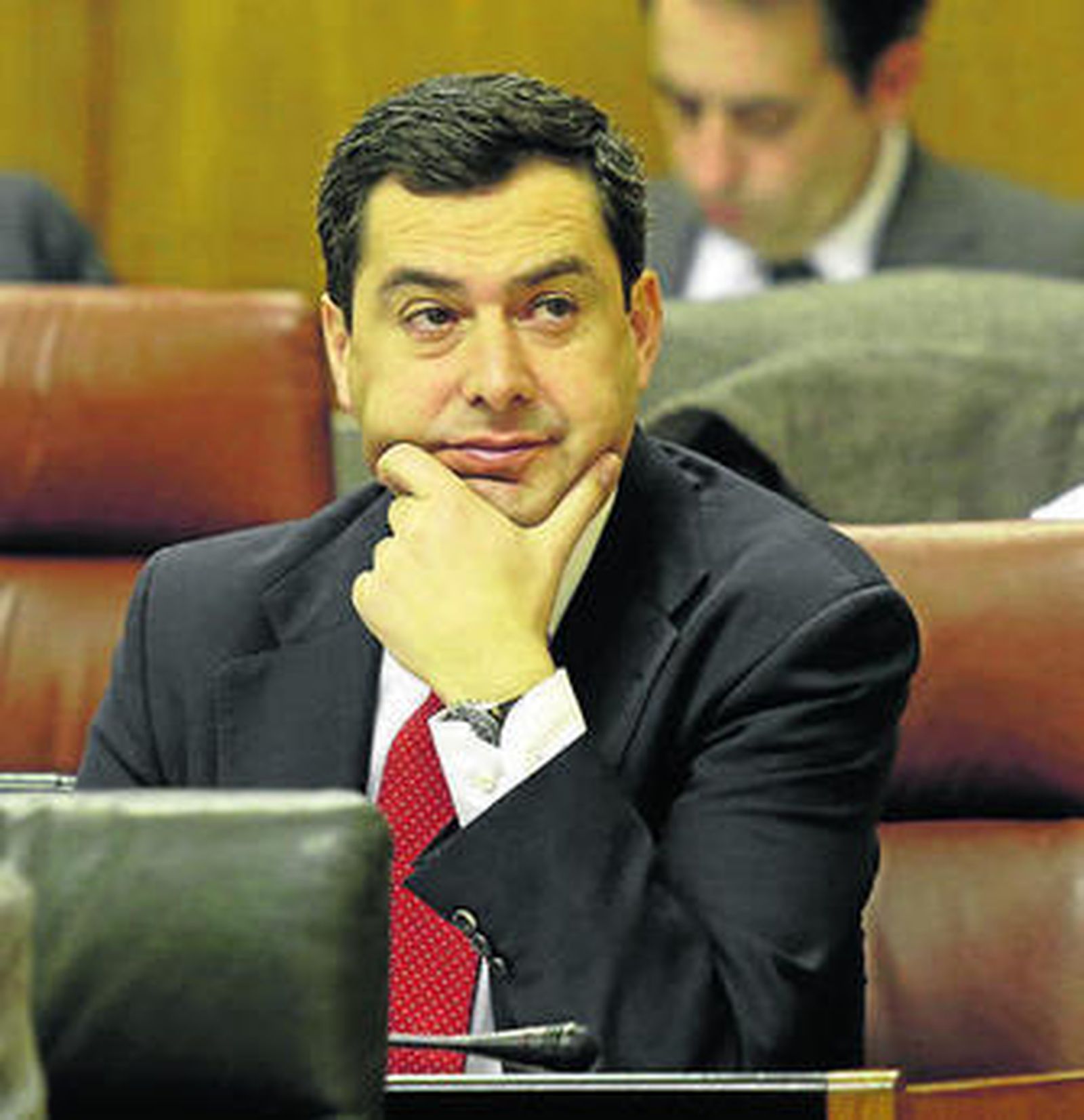 Debate de guante blanco con los focos en Madrid