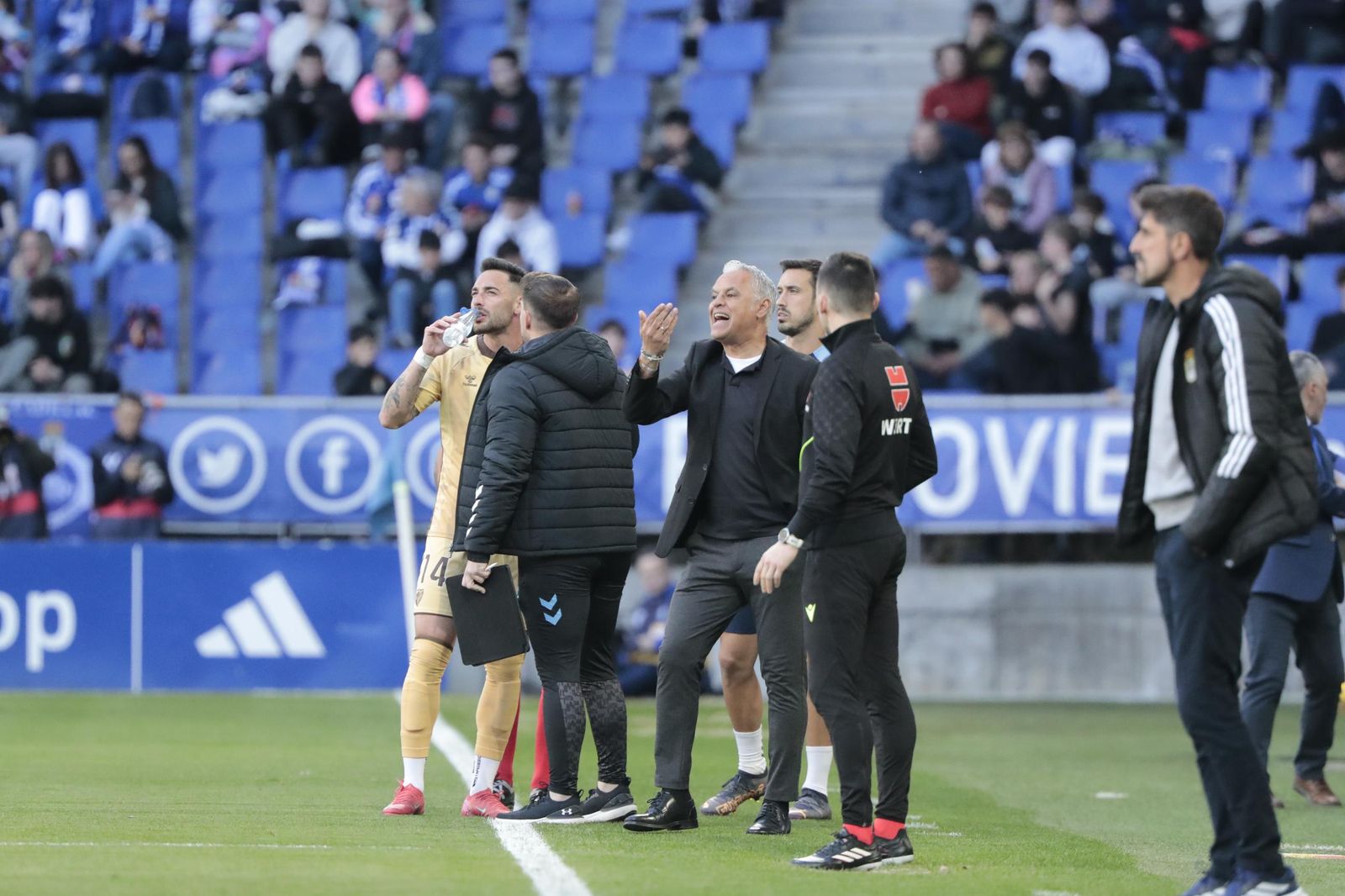 El Real Oviedo-Málaga CF, en fotos