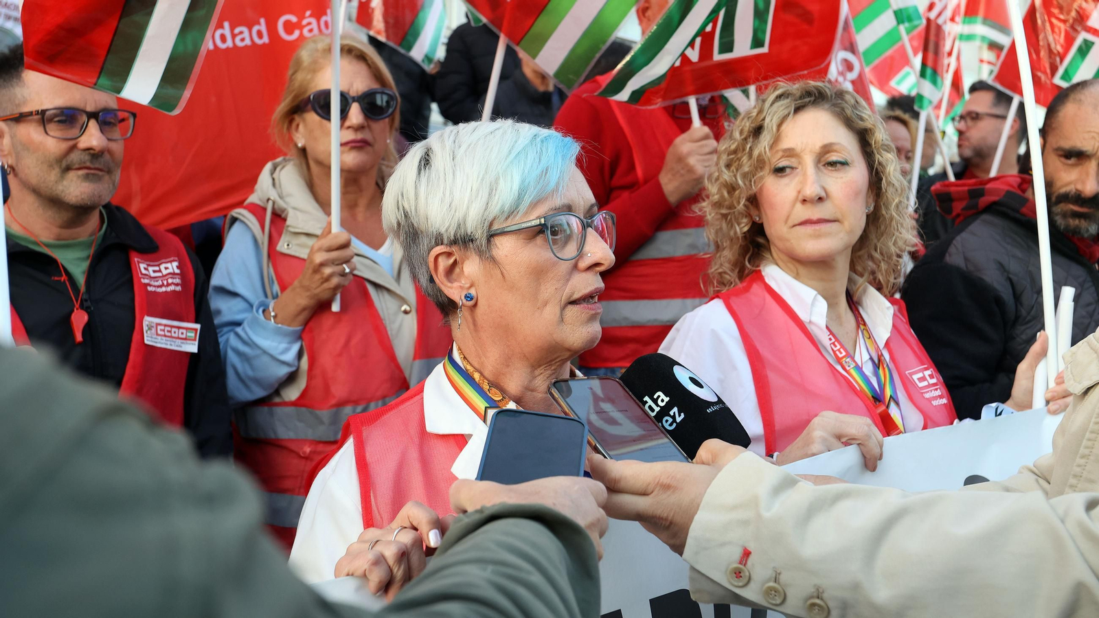 Concentración por la sanidad pública y la atención primaria en el Hospital de Jerez