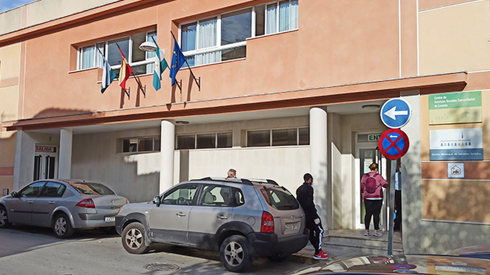 Exterior del edificio de Servicios Sociales de Lucena.