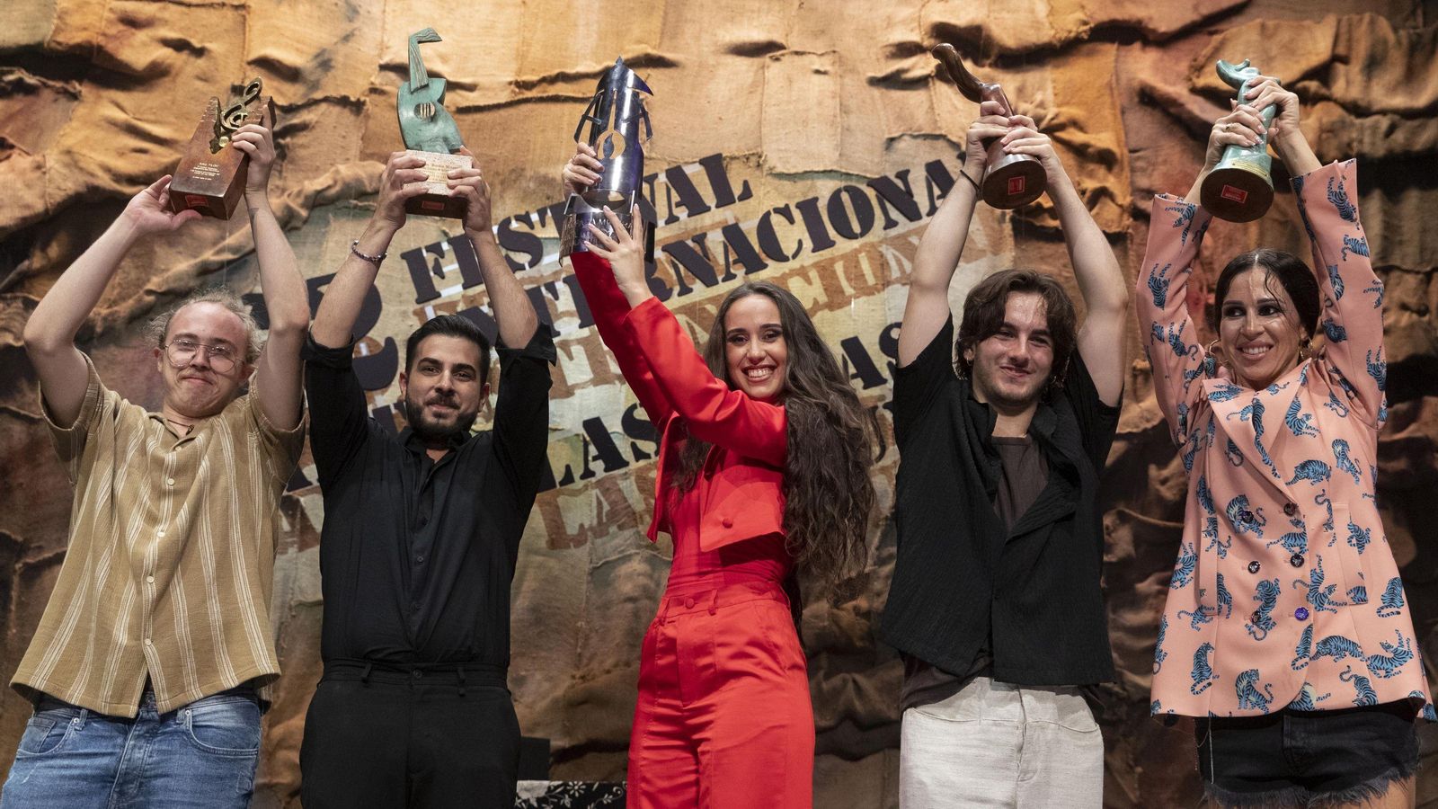 El Poti, junto al resto de los vencedores del Festival de Las Minas.