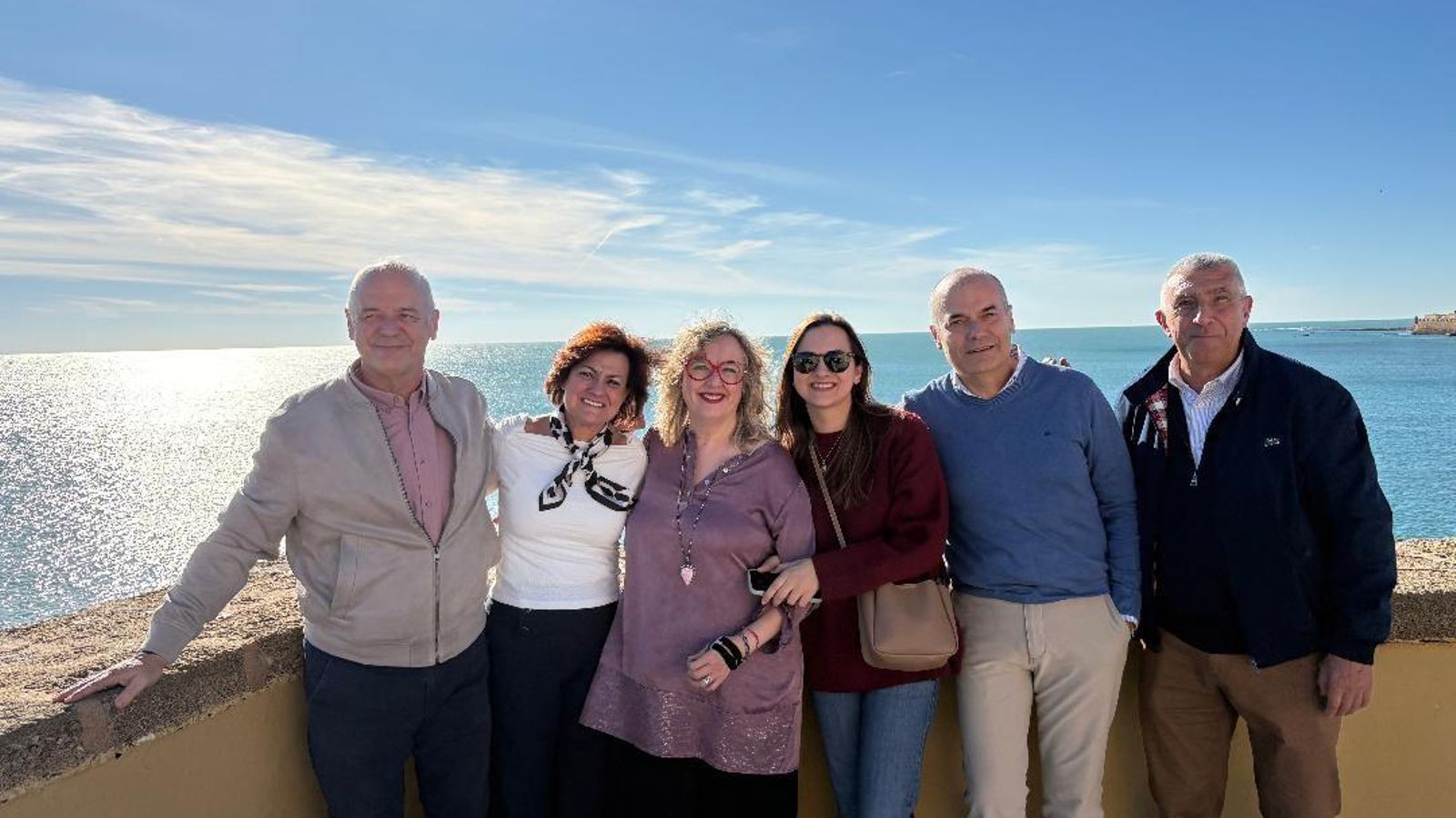 Pepe Díaz Gil, junto a Carmen García, Antonia Lozano, Elena Marín, José Antonio García Partida y Joaquín Lazo.