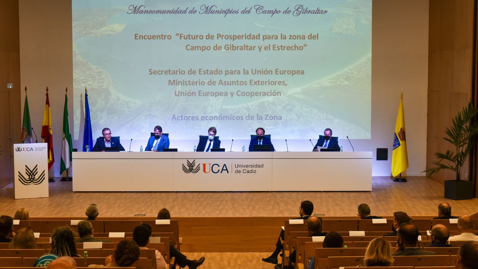 Fotos de la reunión del secretario de estado para la UE y los aalcaldes del Campo de Gibraltar
