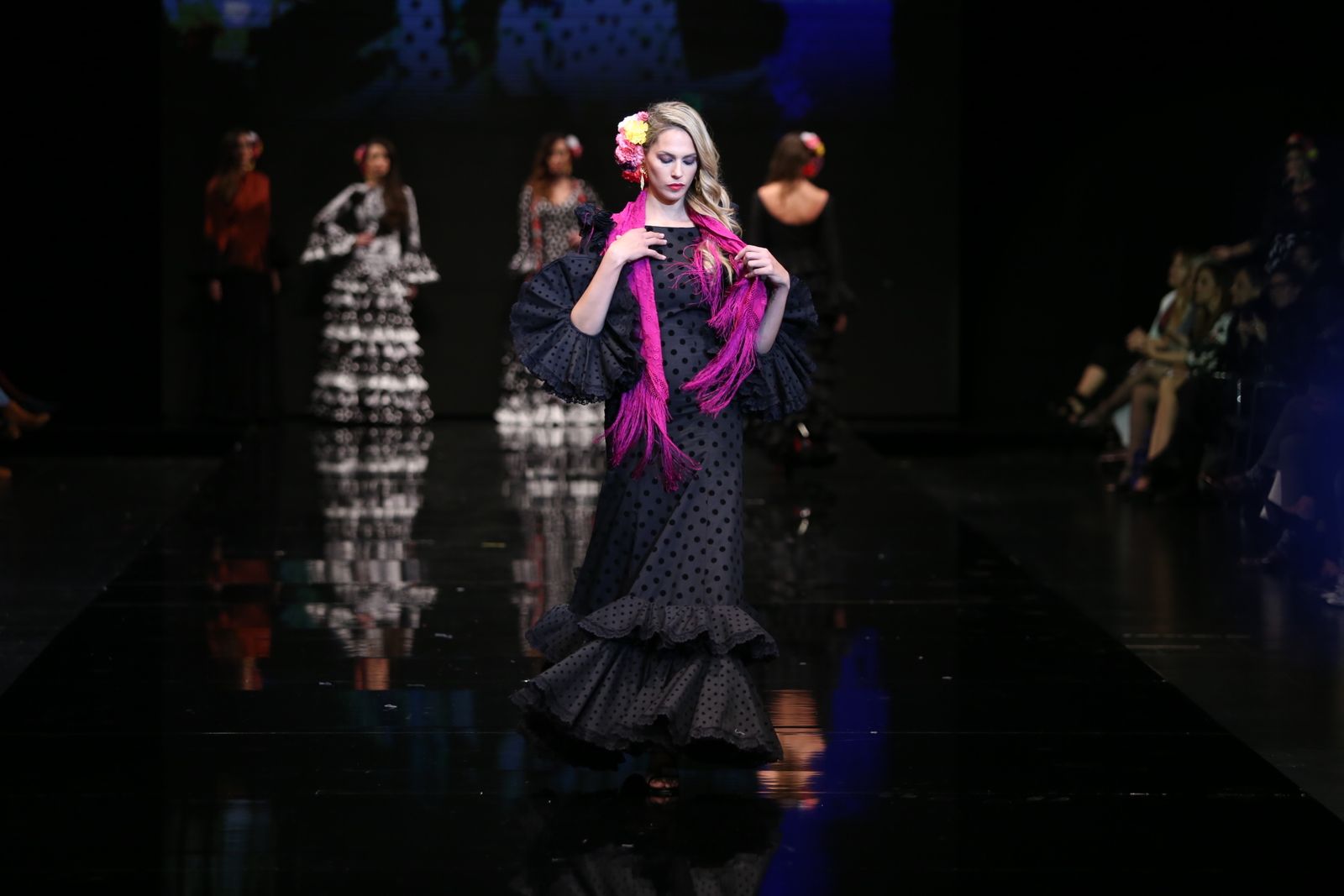 El traje de flamenca negro de 2019, sinónimo de elegancia