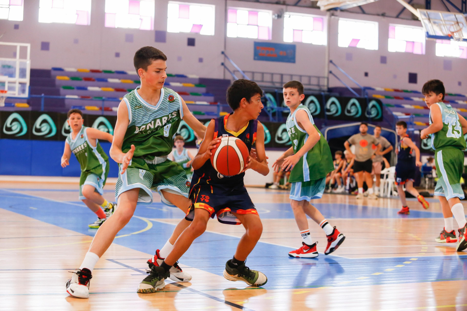 Las fotos de la tercera jornada del Cadeba mini masculino de La Linea