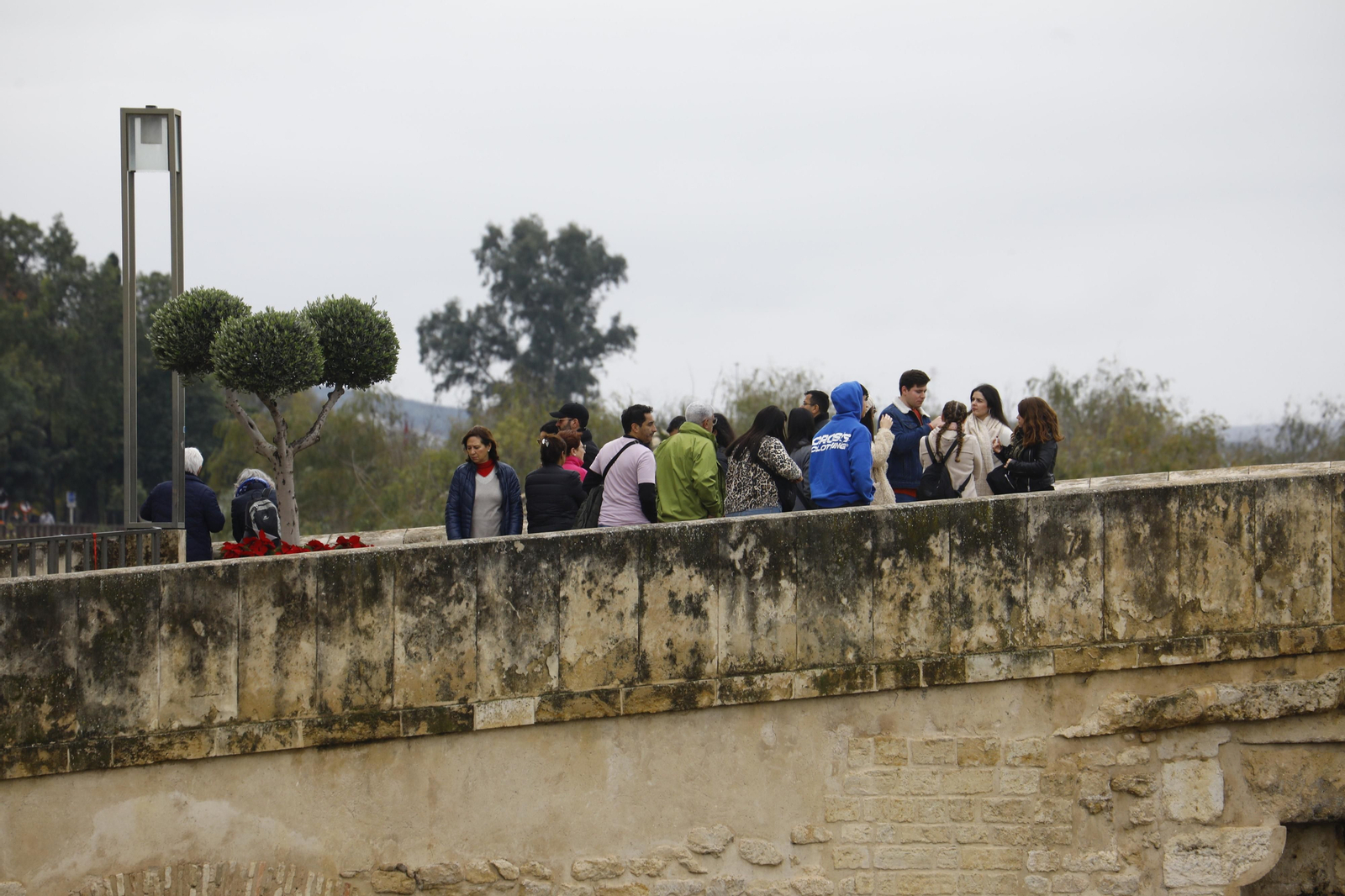 Los turistas abarrotan Córdoba por el Día de la Constitución, en imágenes