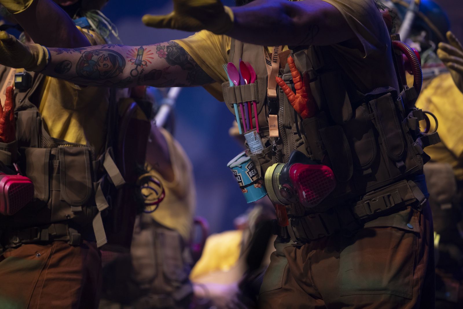 Imágenes de la actuación de la murga de Huelva "No te vayas a espantar. El juicio final" en el Carnaval Colombino