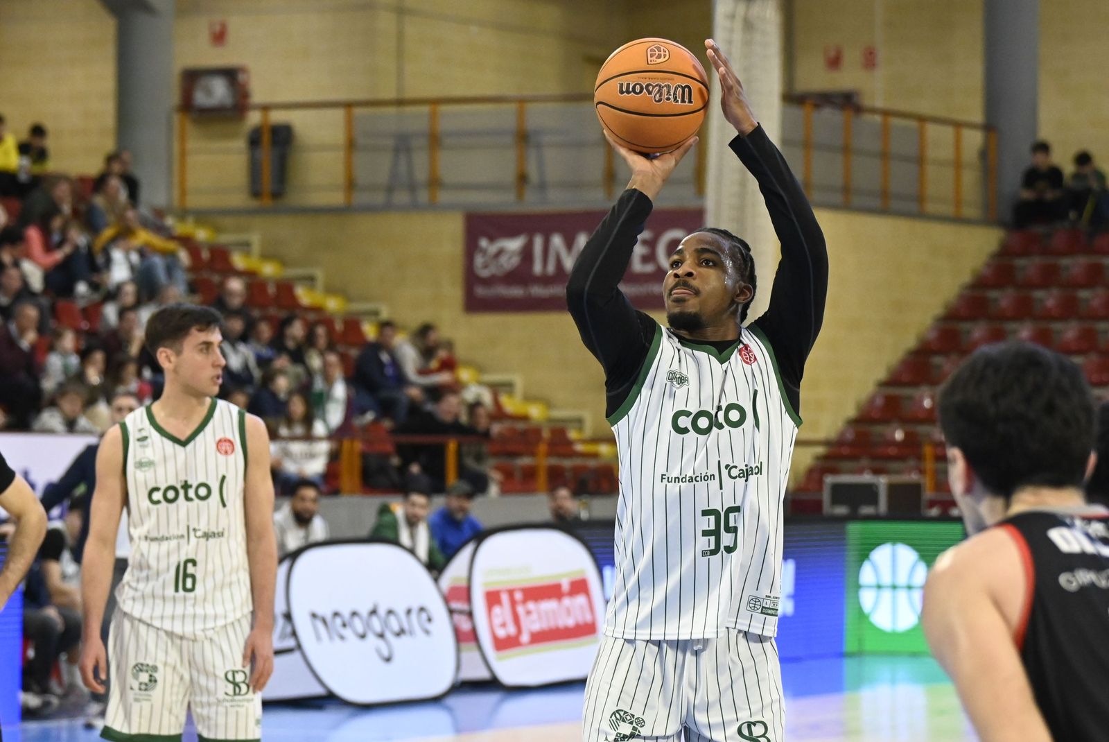 Las mejores fotos del ambiente en Vista Alegre para el Coto Córdoba - Biele Iraurgi