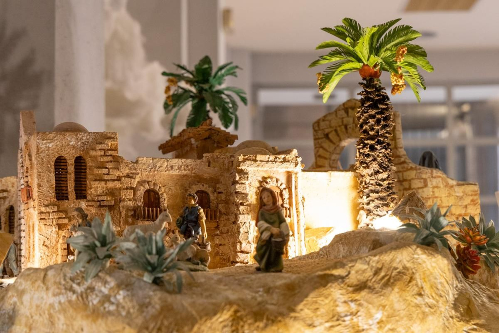 En imágenes: así es el Belén Bíblico con más de un millar de piezas artesanas de los abuelos María y Rafael