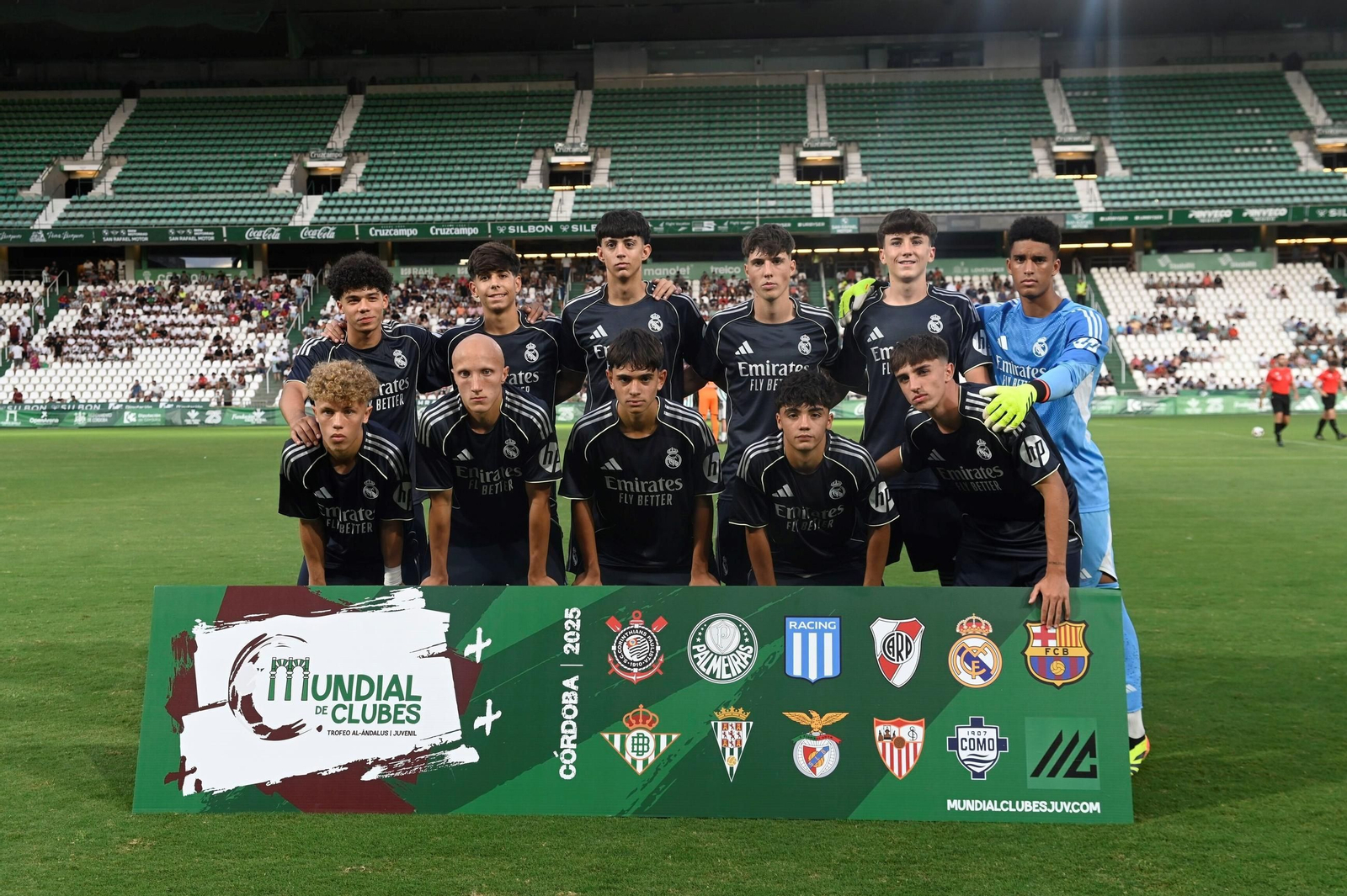 Las mejores fotos del ambiente en El Arcángel para el Córdoba CF - Real Madrid del Mundial de Clubes sub 18