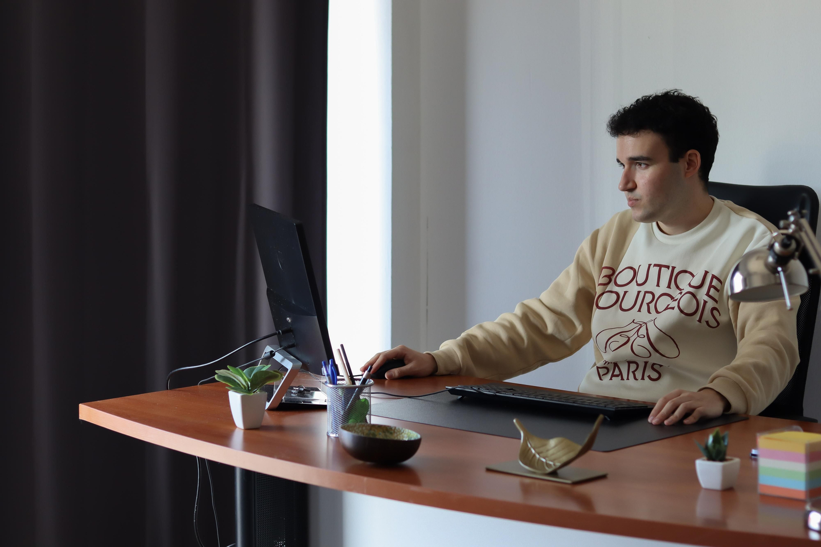 Alejandro Vieitez: el empresario de 20 años que factura más de 36.000 euros mensuales