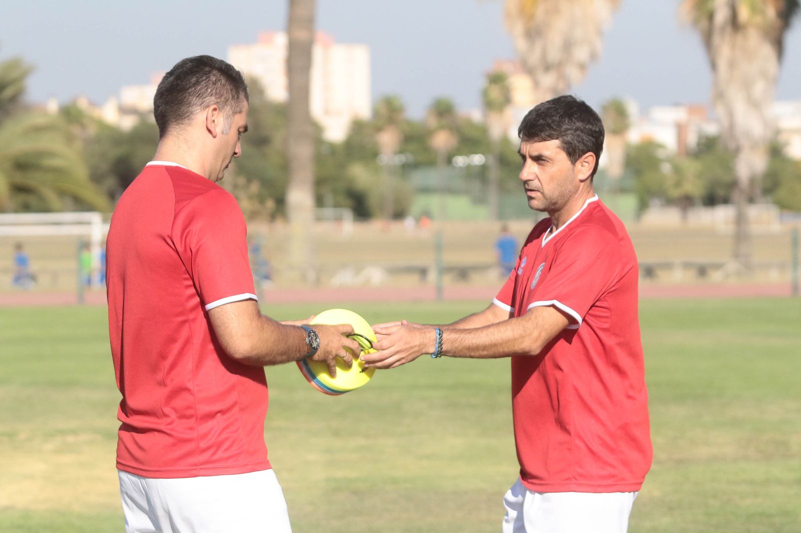 Masegosa, técnico azulino, ha citado a sus jugadores el lunes a las nueve de la mañana para empezar a entrenar.