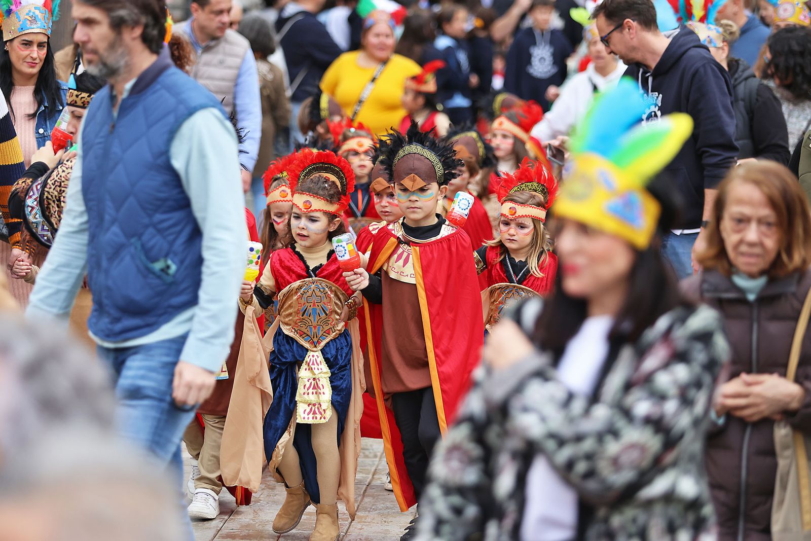 Imágenes del desfile “Un paseo por la historia”  de los niños del colegio Funcadia de Huelva