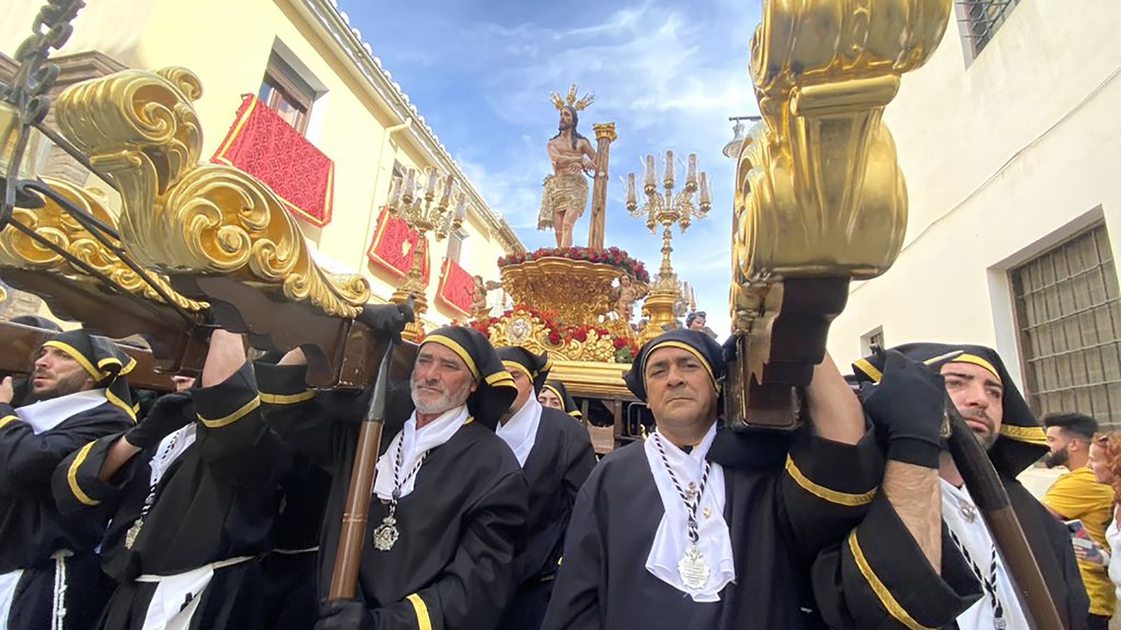 Servitas tras la salida de su templo