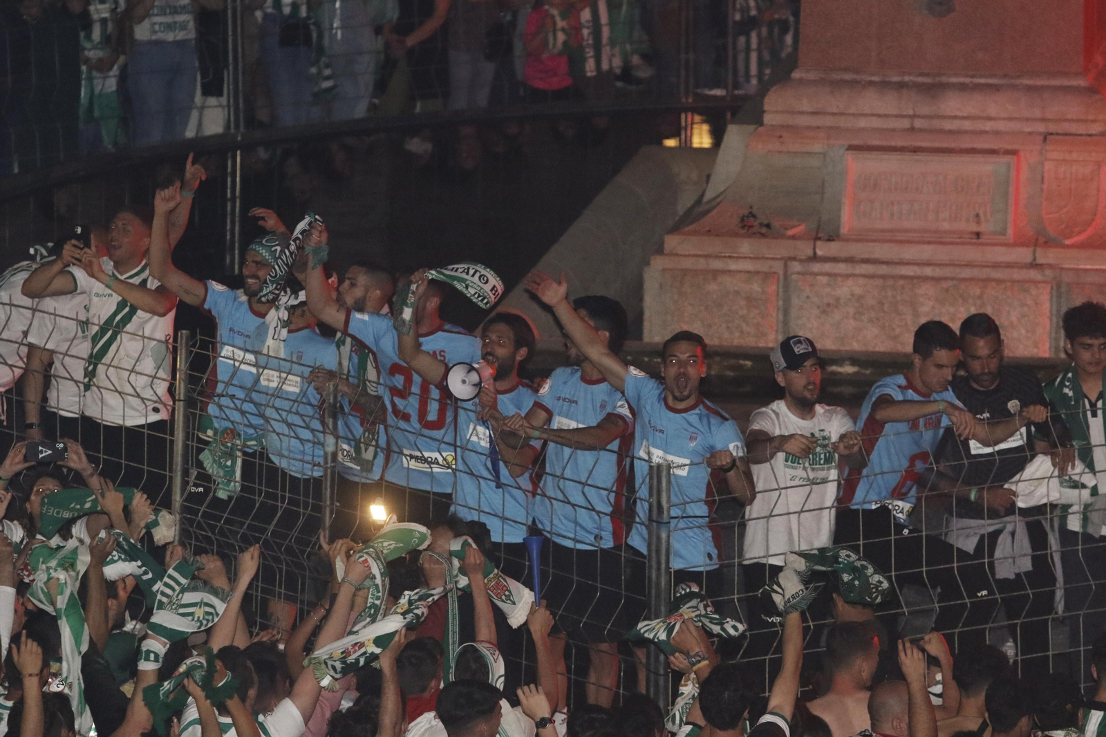La celebración del ascenso del Córdoba CF en Las Tendillas, en imágenes