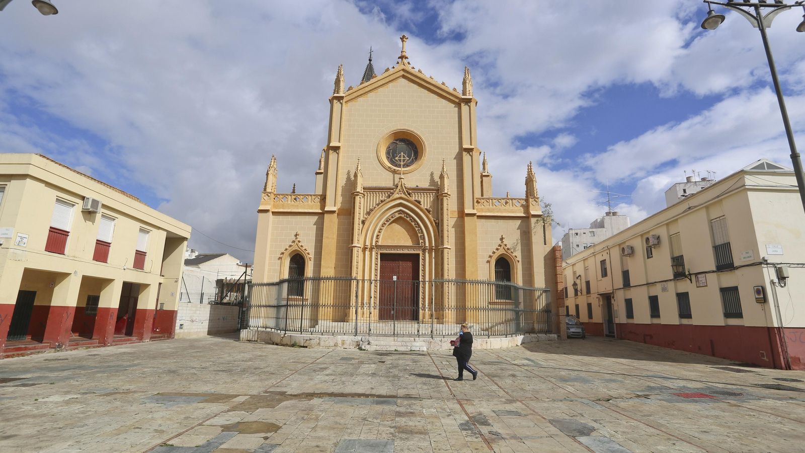 La Plaza de San Pablo, en su sonora soledad.
