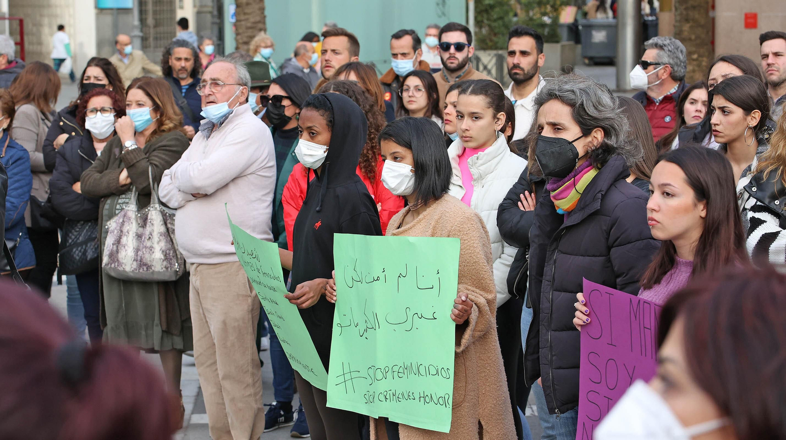 Protesta de Marea Violeta de Jerez en apoyo de Lourdes la joven agredida brutalmente