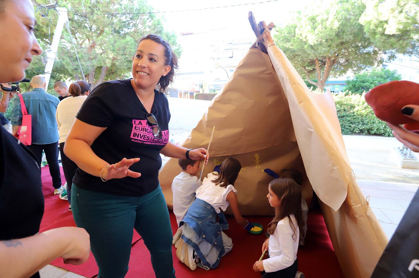 Imágenes de los talleres y actividades de La Noche Europea de los Investigadores