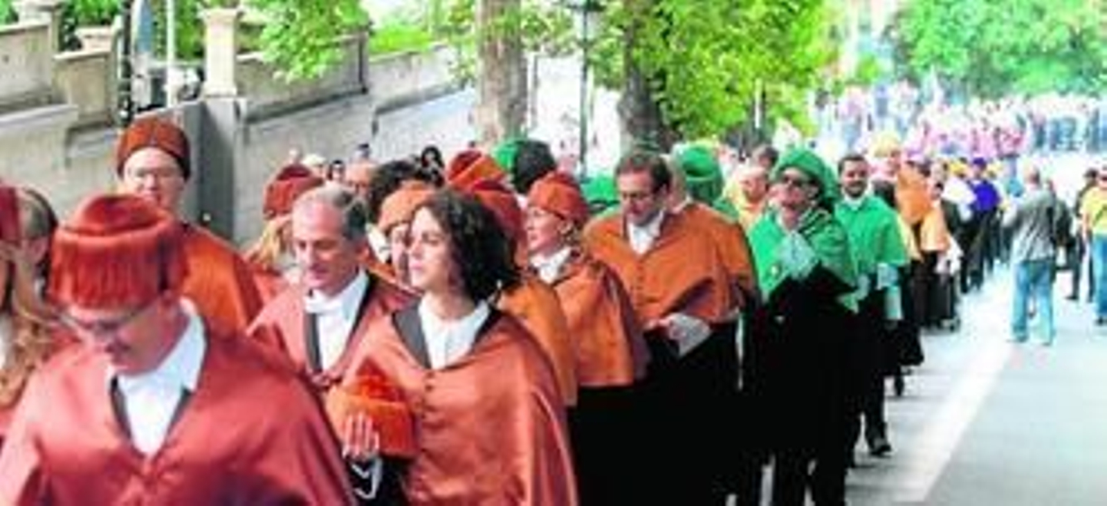 El curso pasado fue el primero que la UGR comenzó a sumar docentes a su plantilla desde el inicio de la crisis.