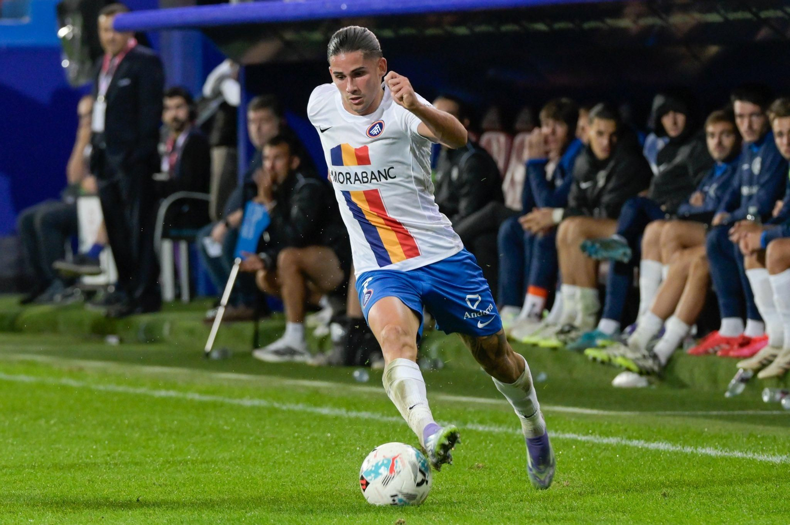 Álex Calvo, durante la cita ante el Eibar.