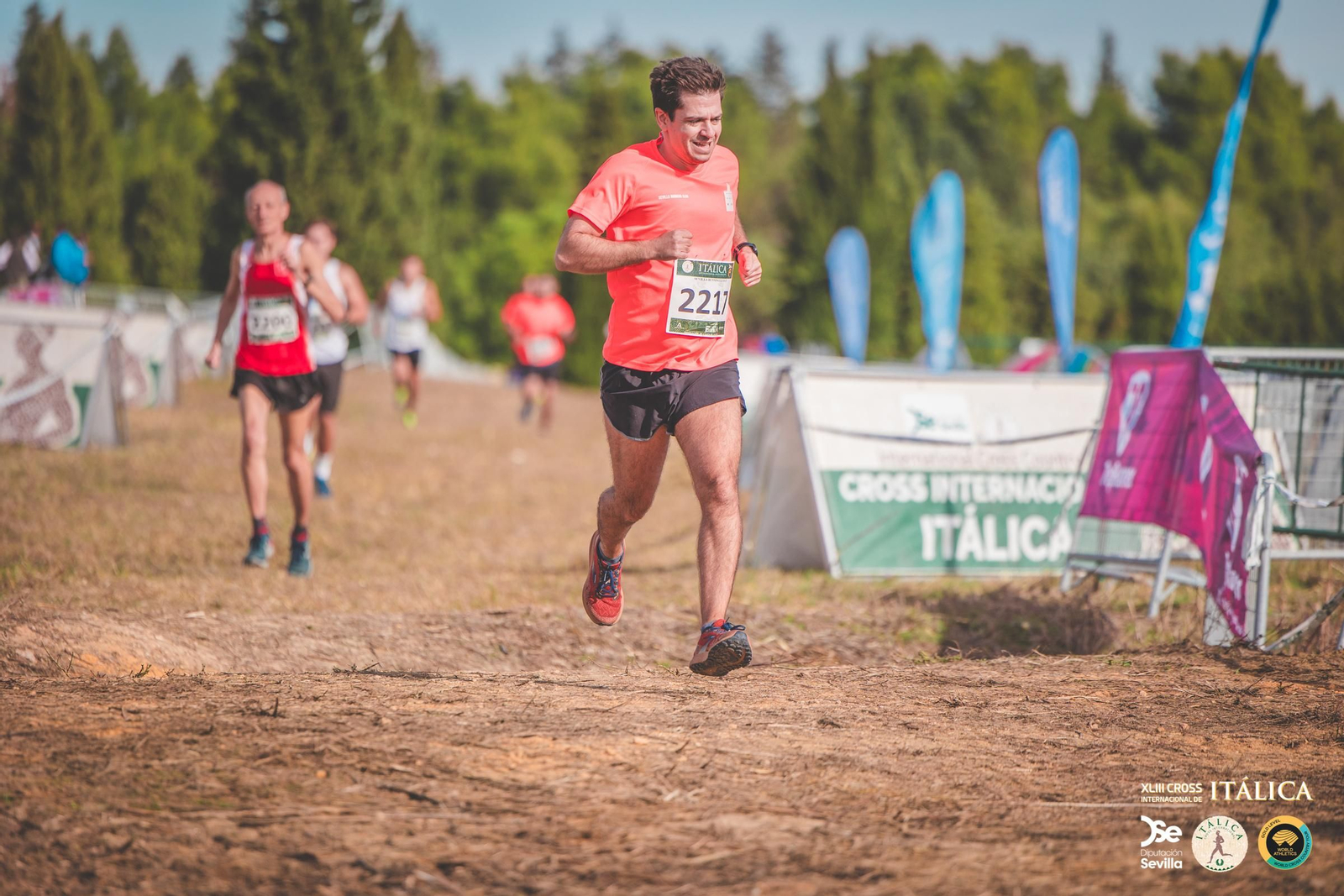 Búscate en las fotos del Cross de Itálica 2025 | 3