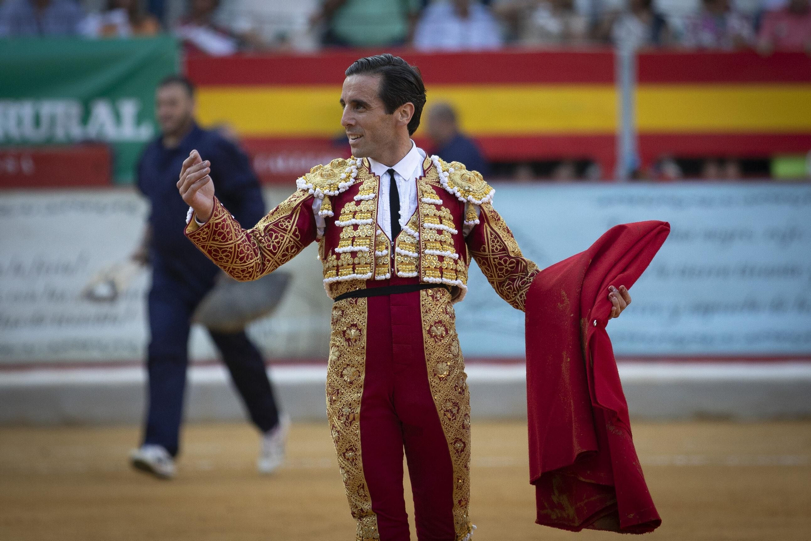 Pereda y Aguado triunfan en Granada